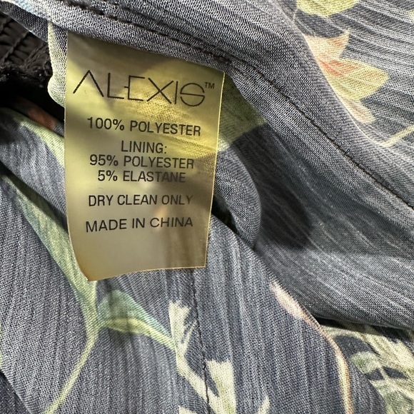 Alexis Elsa Off-the-shoulder Long Sleeve Floral Top - Picture 7 of 12